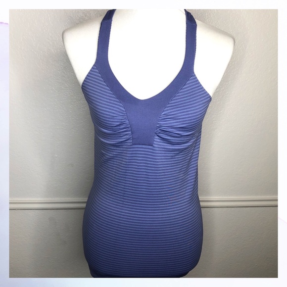 [under armour] fitted workout tank top - Picture 3 of 4
